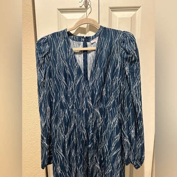 Chelsea28 Nordstrom Celeste Stripe Blue-Ivory Midi Dress V-neck , size M - Picture 7 of 11